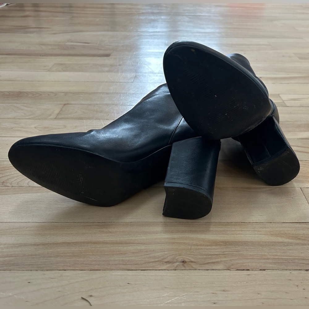 Steve Madden Black Leather Ankle Boots Women’s Size 7 Block Heel Booties - Picture 6 of 7